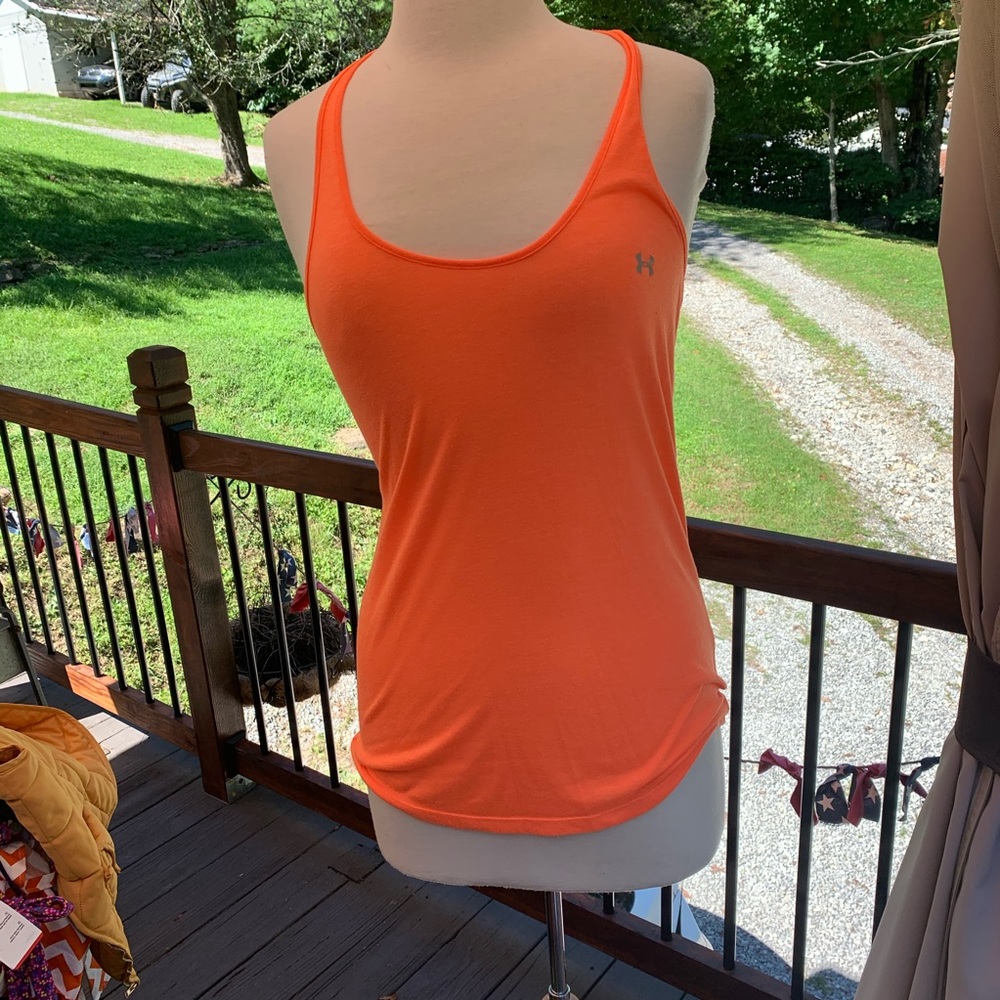 🤍 under Armour tank top orange small 🤍